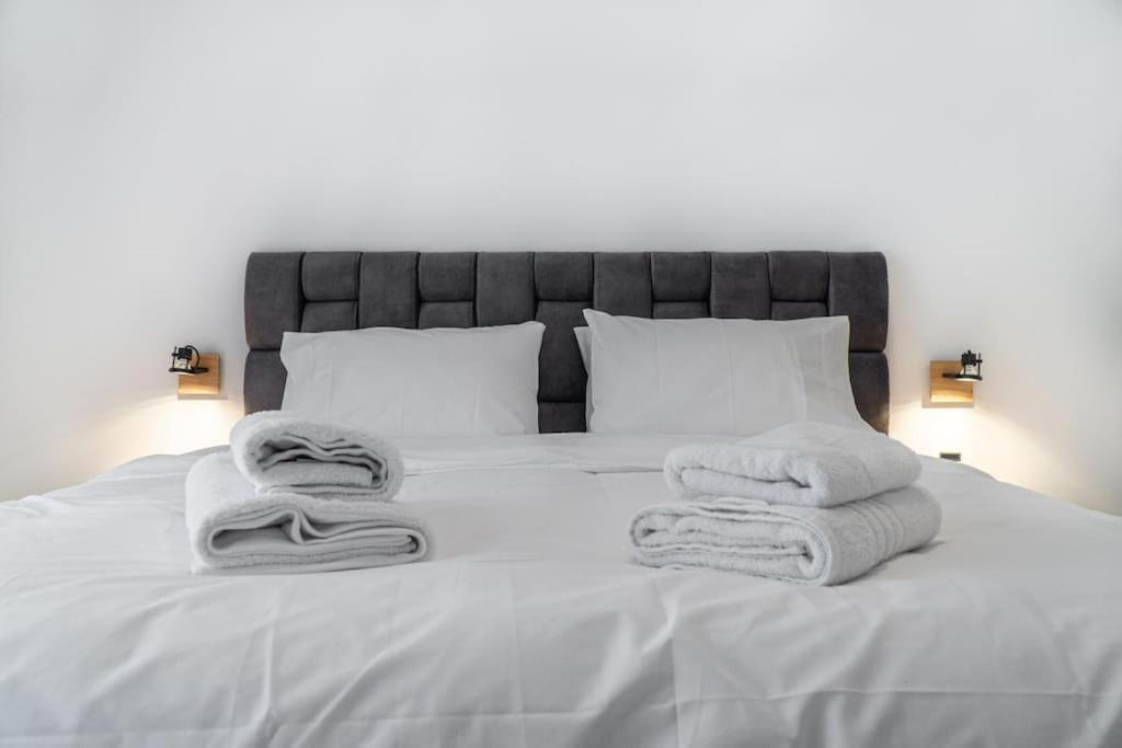 Syntagma Square, 60Sqm Platinum Suite Atenas Exterior foto